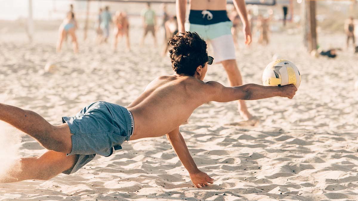 Winter Park Outlasts Rivals in Thrilling Florida Beach Clash